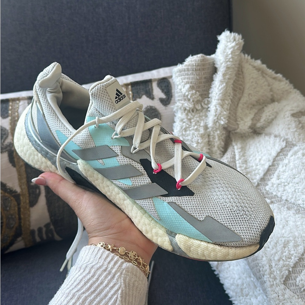 Adidas Tennis Shoes
